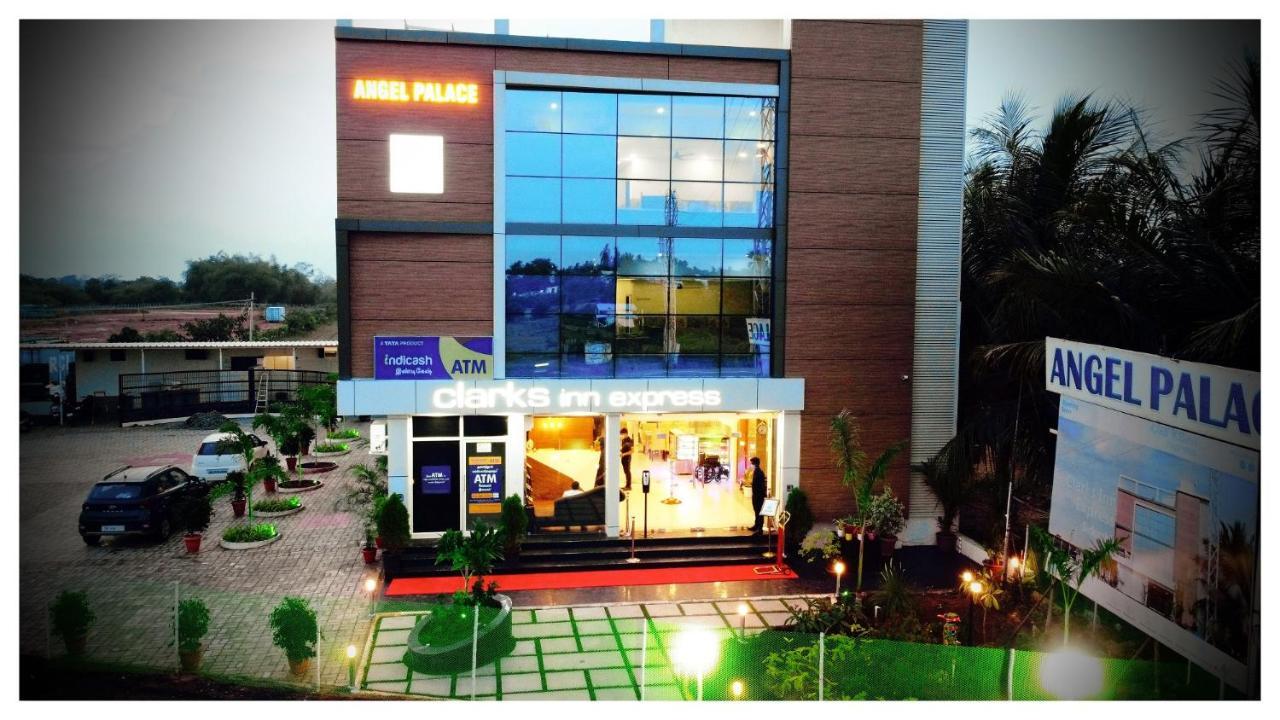 Clarks Inn Express ,Sirkazhi ภายนอก รูปภาพ
